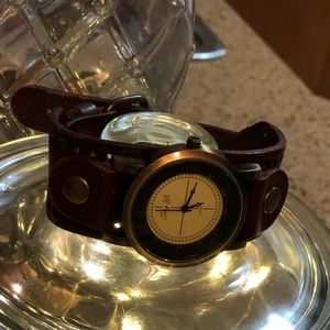 Vintage looking watch!